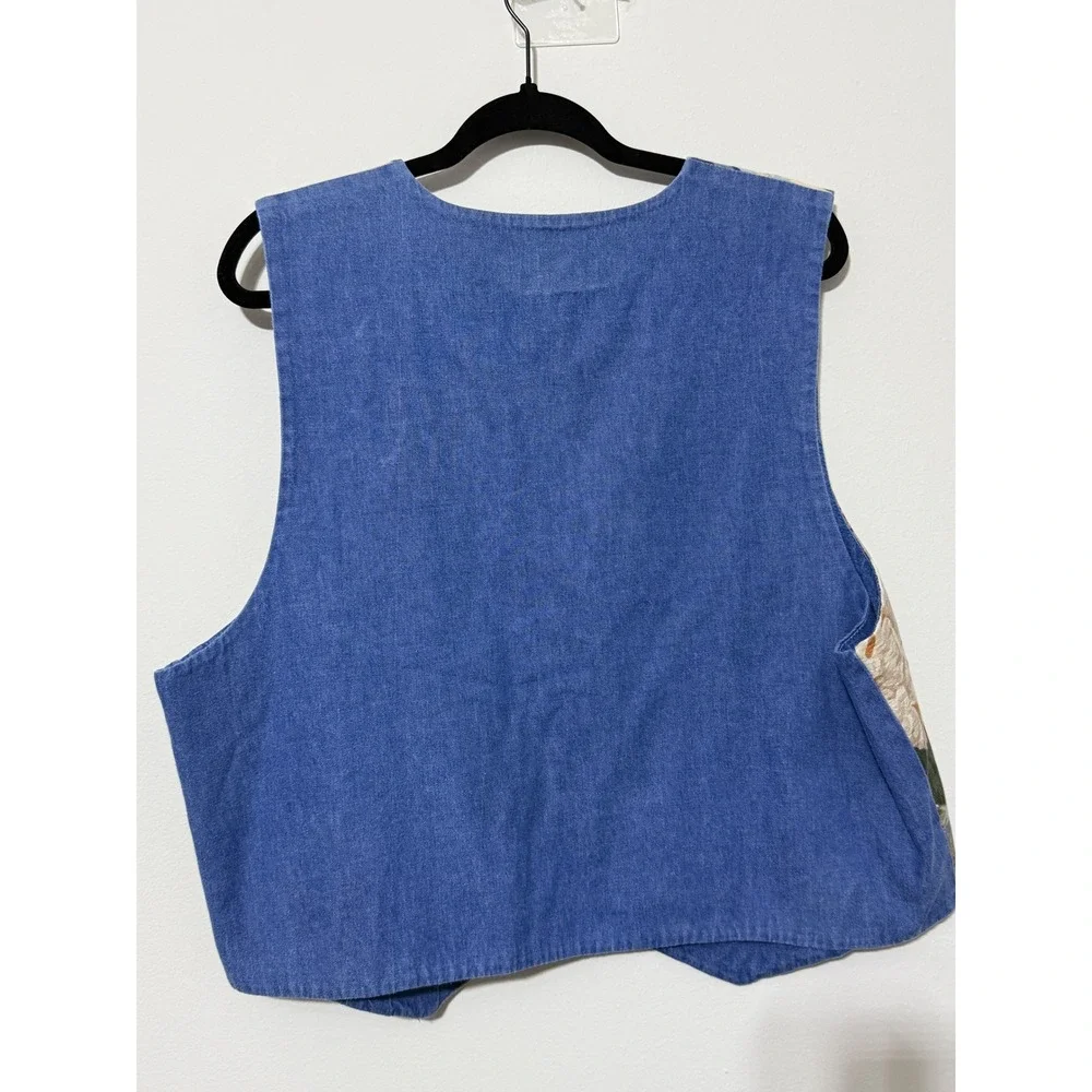 Vintage Floral Tapestry Vest Blue Denim Back Button Front Boho Cottagecore Women